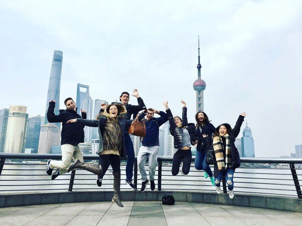 上海学生跳楼